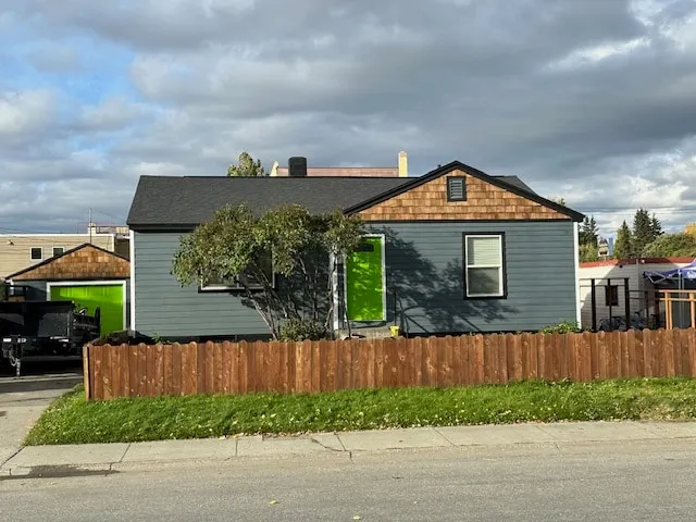New! Charming 3-Bedroom Retreat - Image 1