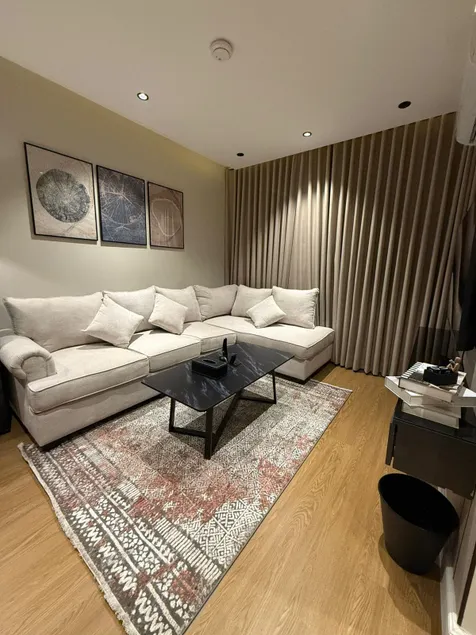 Apartment with smart entry - Image 1
