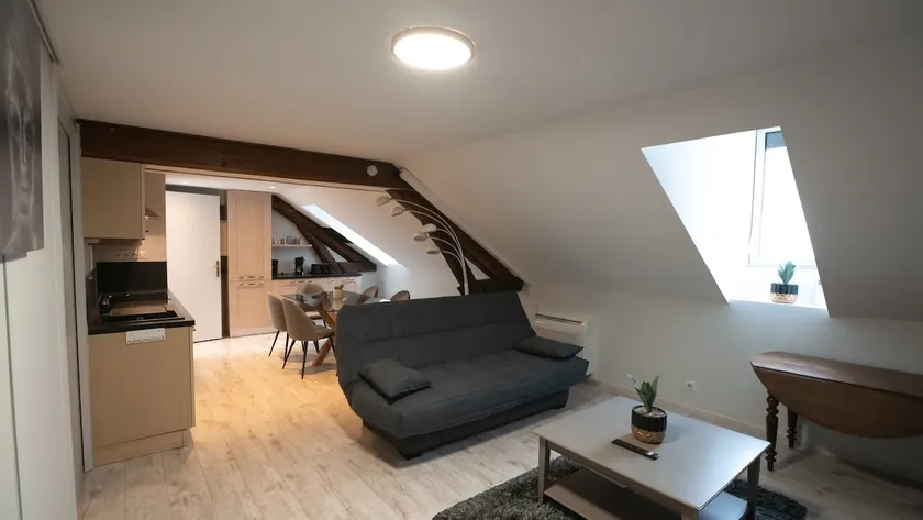 Apartment hotel - Image 1