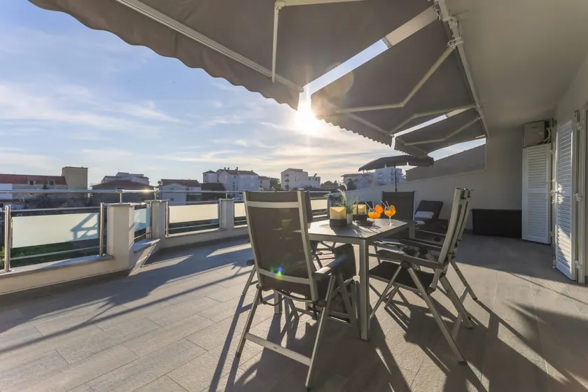 Franke’s Sky View Terrace - Image 1