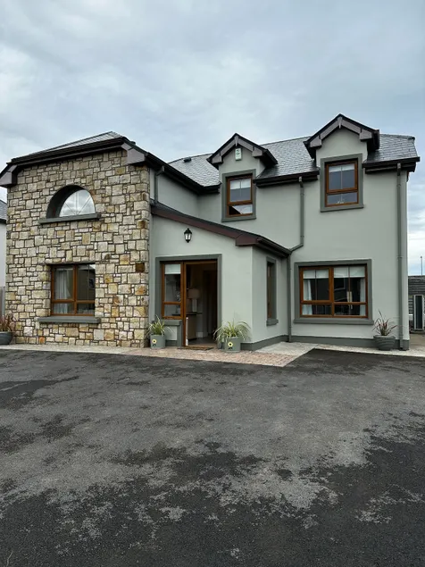 54 Stracomer Hill Bundoran - Image 1