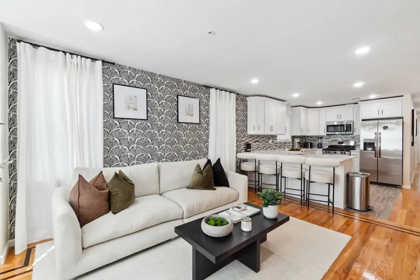 Luxury 3Bd/2Bth / 20min to NYC /5min EWR / - Image 1