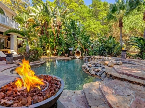 Gorgeous Island Estate- 10 BR in 2 Guest Houses - Image 1