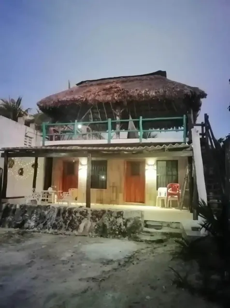 Deisy María's beachfront house - Image 1