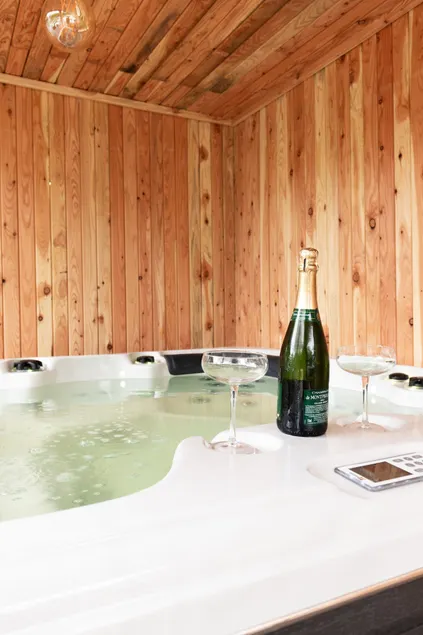 Bavohoeve Mendonk - Bavohuis (private Jacuzzi) - Image 1