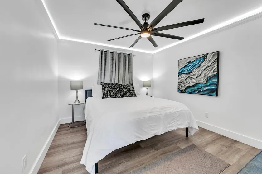 Beach Bungalow- 2 King beds! 3-pools! - Image 1