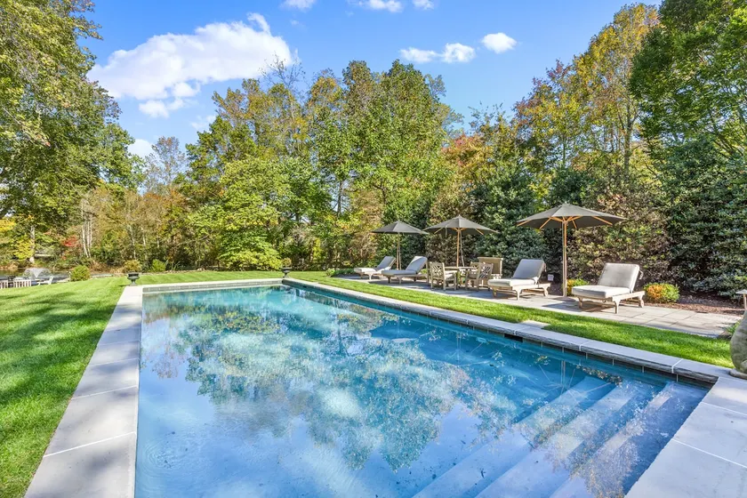 Lewes Carriage House /Salt Water Pool/Spa Hot Tub - Image 1