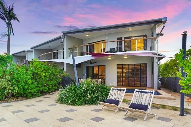 Opulent Ocean View Townhouse - Image 1