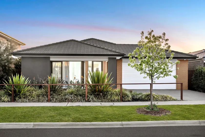 Luxury Modern Contemporary House - Image 1