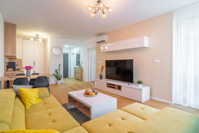 Modern apartment under the castle - Image 1