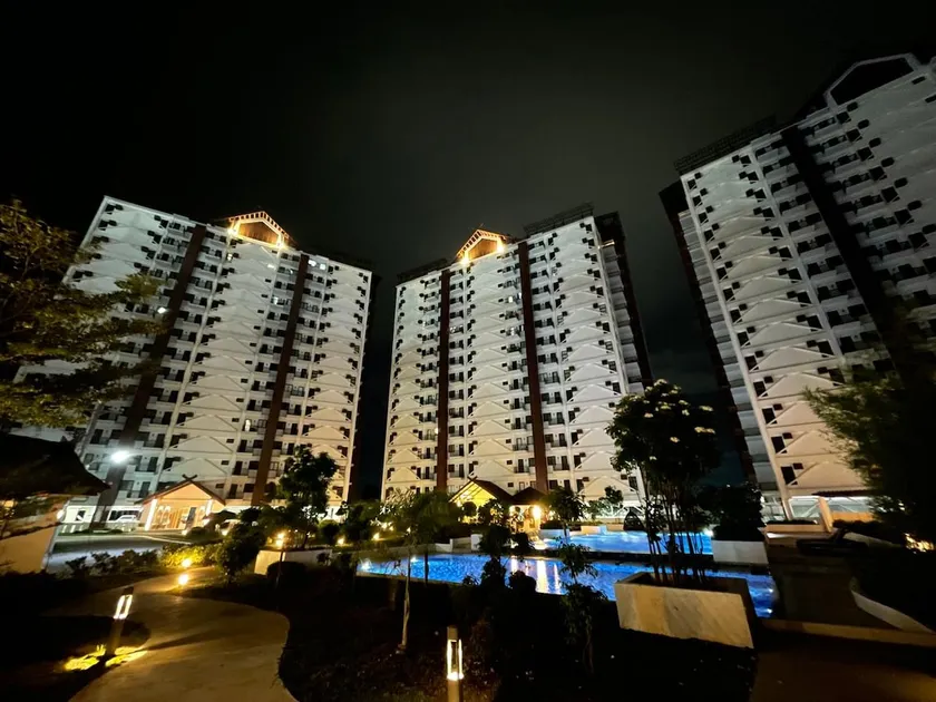 Royal oceancrest mactan - Image 1