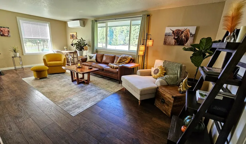 Highlands and Horses Ranch Airbnb - Image 1