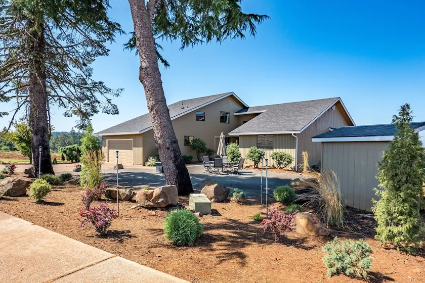 Silverton Hills Retreat - Image 1