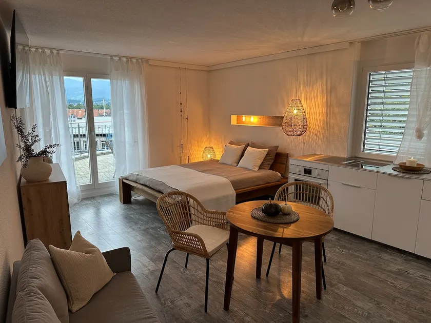 Debora Zimmer's home with terrace - Image 1
