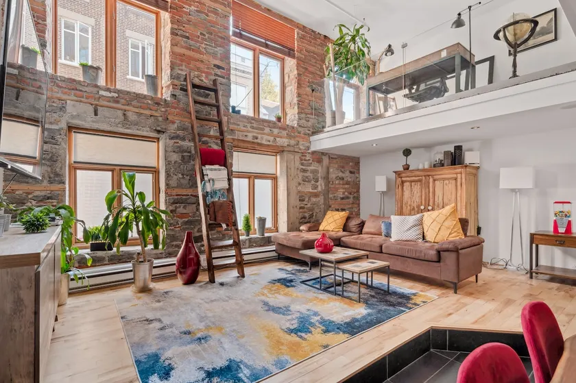 Romantic Condo over Two Floors - Image 1