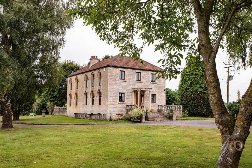 Longscroft Manor near Bath - Sleeps 12 - Image 1