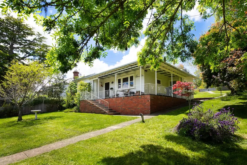 Deco Dreams in the heart of Daylesford - Image 1