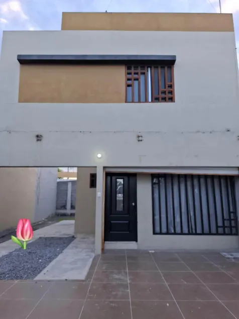 House near Parque Industrial Norte, International Bridge. - Image 1