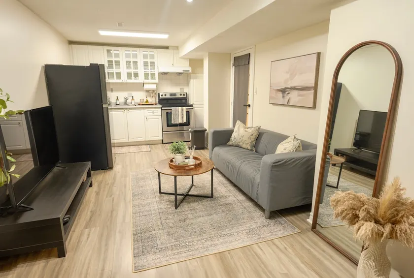 Relax and recharge: a modern city retreat - Image 1