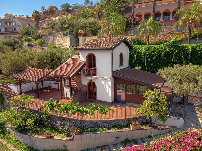 Luxury seaside villa, near Taormina, Sicily - Image 1