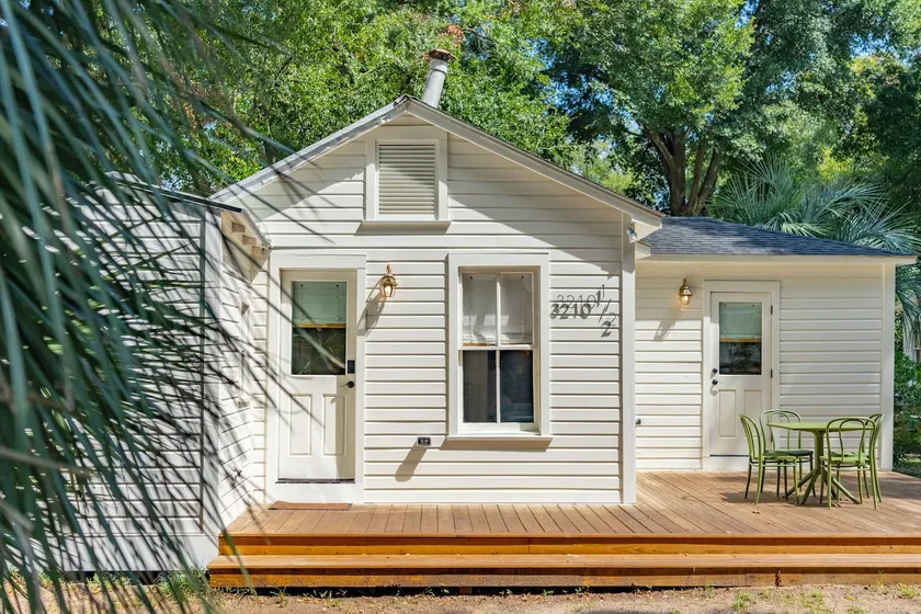 Dixie Cup Cottage at The Starlight Motor Inn - Image 1