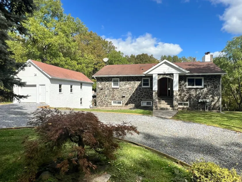 The Catskills Stone Getaway - Image 1