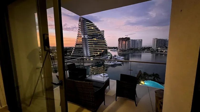 TOP/2BR/Million Dollar Ccean Views/Balcony/Gym/HZ - Image 1