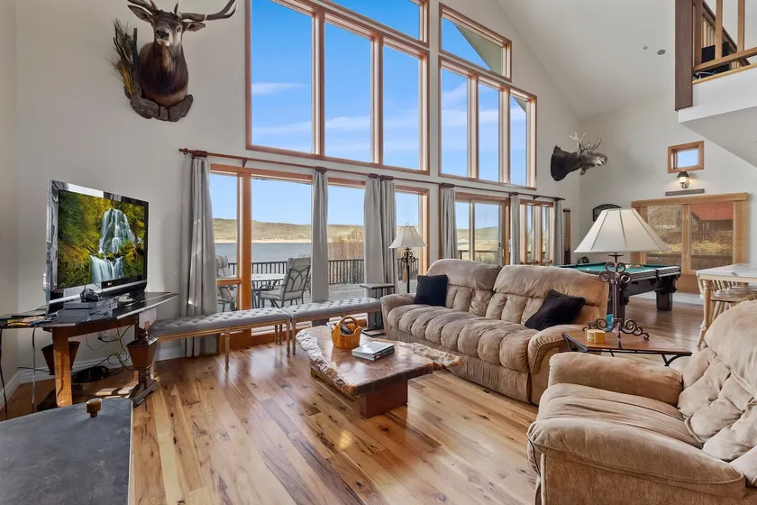 Waterfront Retreat | Pool Table | Stunning Views - Image 1