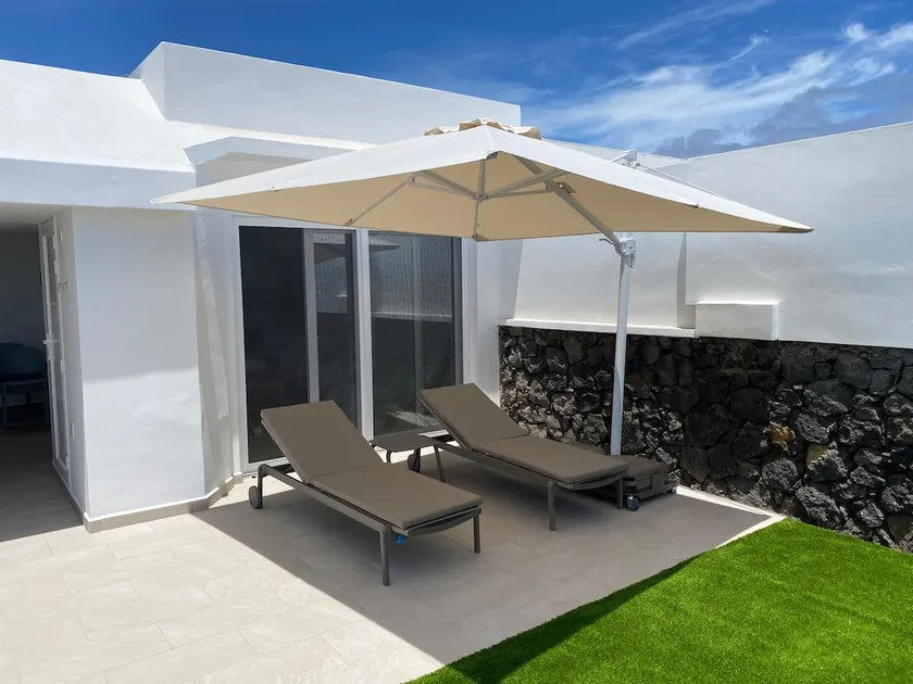 VV Sal y Mar Apartment "by AFCVacacional" - Image 1