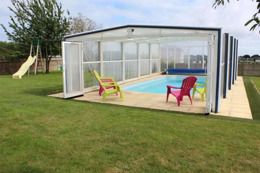 Lovely place with pool - Image 1