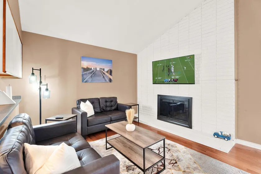 Relaxing Spacious ~ Peaceful Staycation Near Troy - Image 1