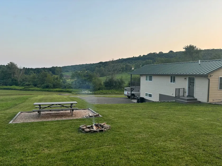 Fieldcrest Cottage - Image 1