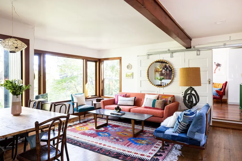 Artist-designed home in the trees - Image 1