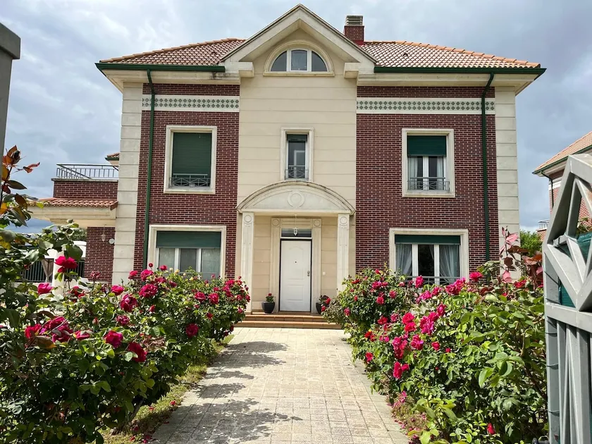The Villa del Olivo - Image 1