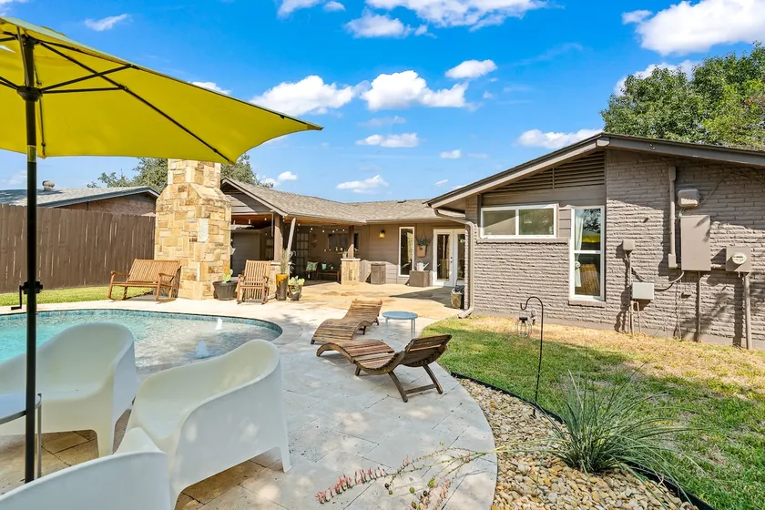 Cozy Updated Home Backyard Patio Fireplace & Pool - Image 1