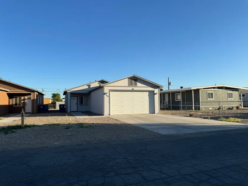 2BR Home Near Rotary Park - Image 1