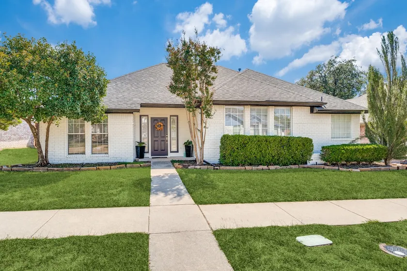 Modern & Spacious|3BD/2BA|Central Frisco Luxury - Image 1