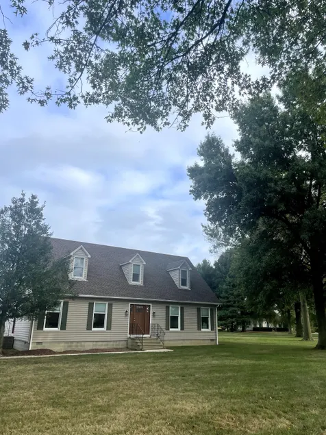 Hunter's Lodge - Image 1