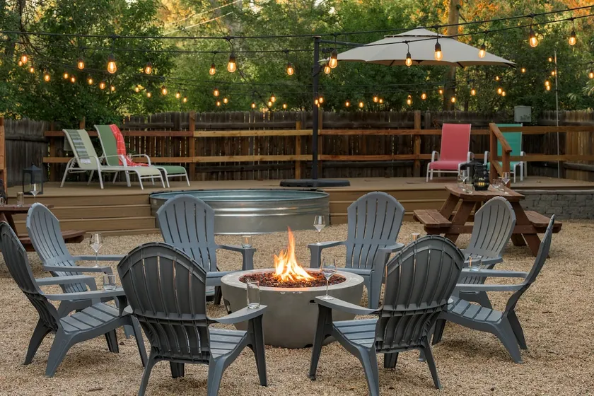 Huge yard•hot-tub•game room•5-15min to DU/DTC/DT - Image 1