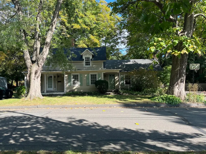 Home in Northampton - Image 1
