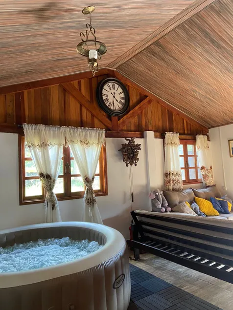 Cabin with Jacuzzi in Guararema - Cabana da Sogra - Image 1