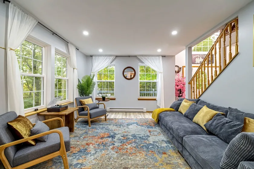 Lakewalk Home, 5 BRM, Hot Tub, Game Room, Grill! - Image 1