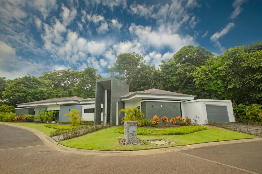 Unique 3 bedroom home at Pacifico Resort - Image 1