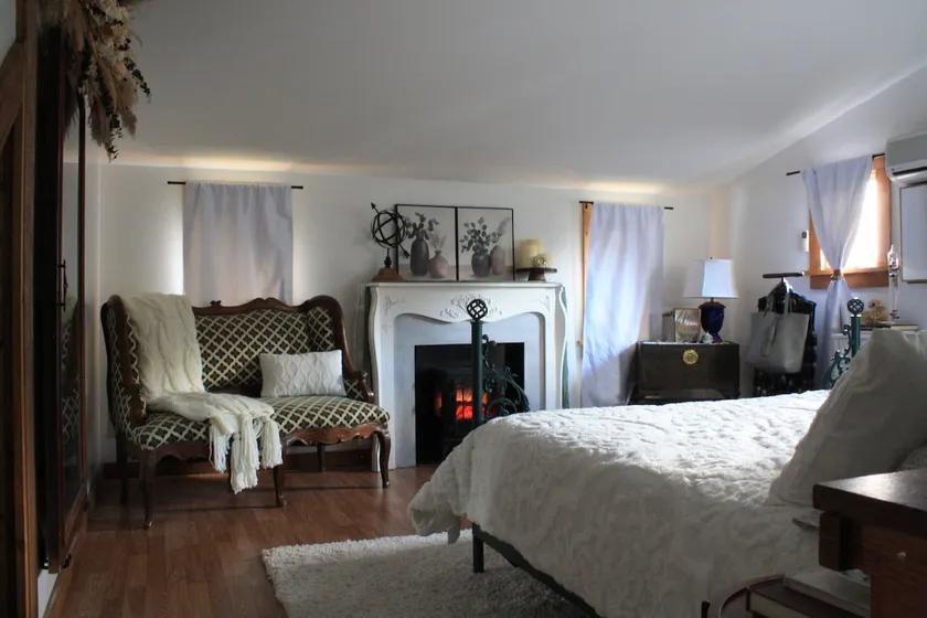 The Roxbury Cottage in the Catskill Mountains - Image 1