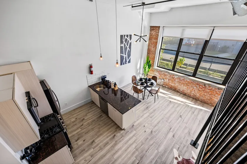 Signature Rustic 2BR Near NYC: Pets, Gym & Parking - Image 1