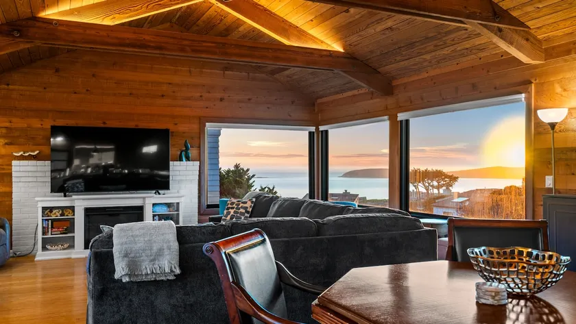 Coastal w/ sunset views and Golf - Image 1