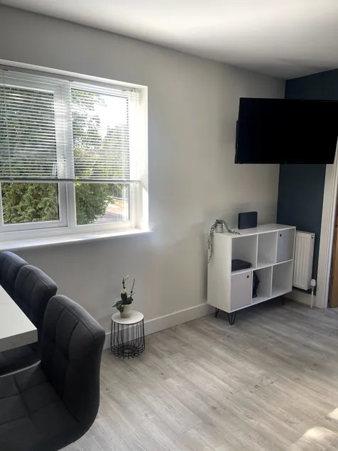 2 Bed Flat, Bracknell. Ascot, Legoland, Lapland UK - Image 1
