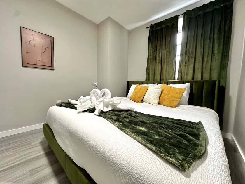 *Serene* Parkside 2BR Apt: Private Entrance, W/D - Image 1