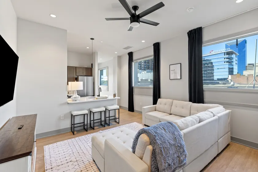 175 LEX - Walkable Downtown Lexington Condo - Image 1