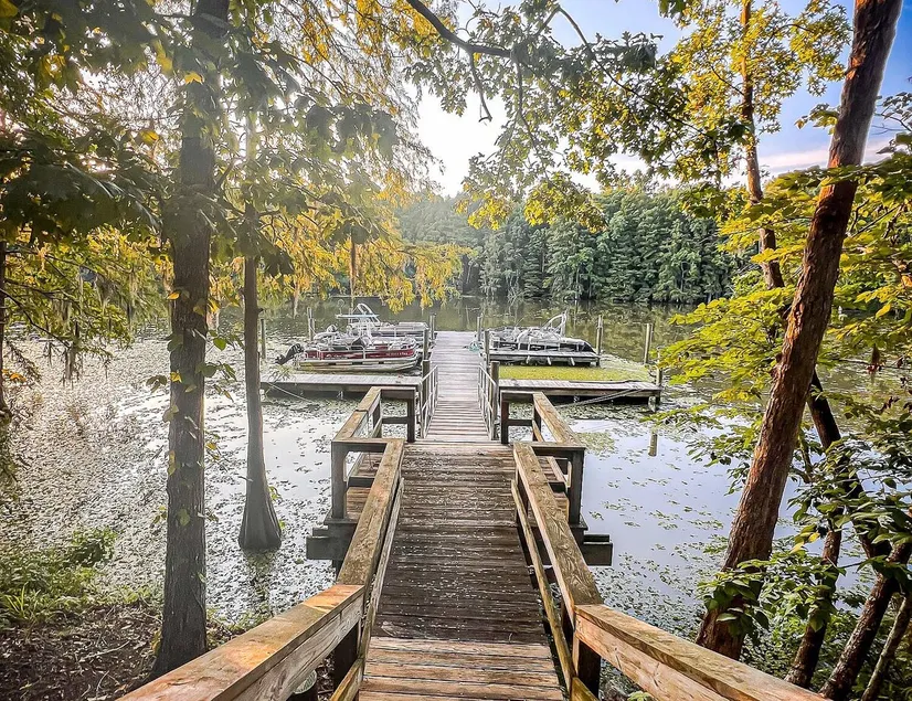 Dockside Villa Lake Marion - Image 1
